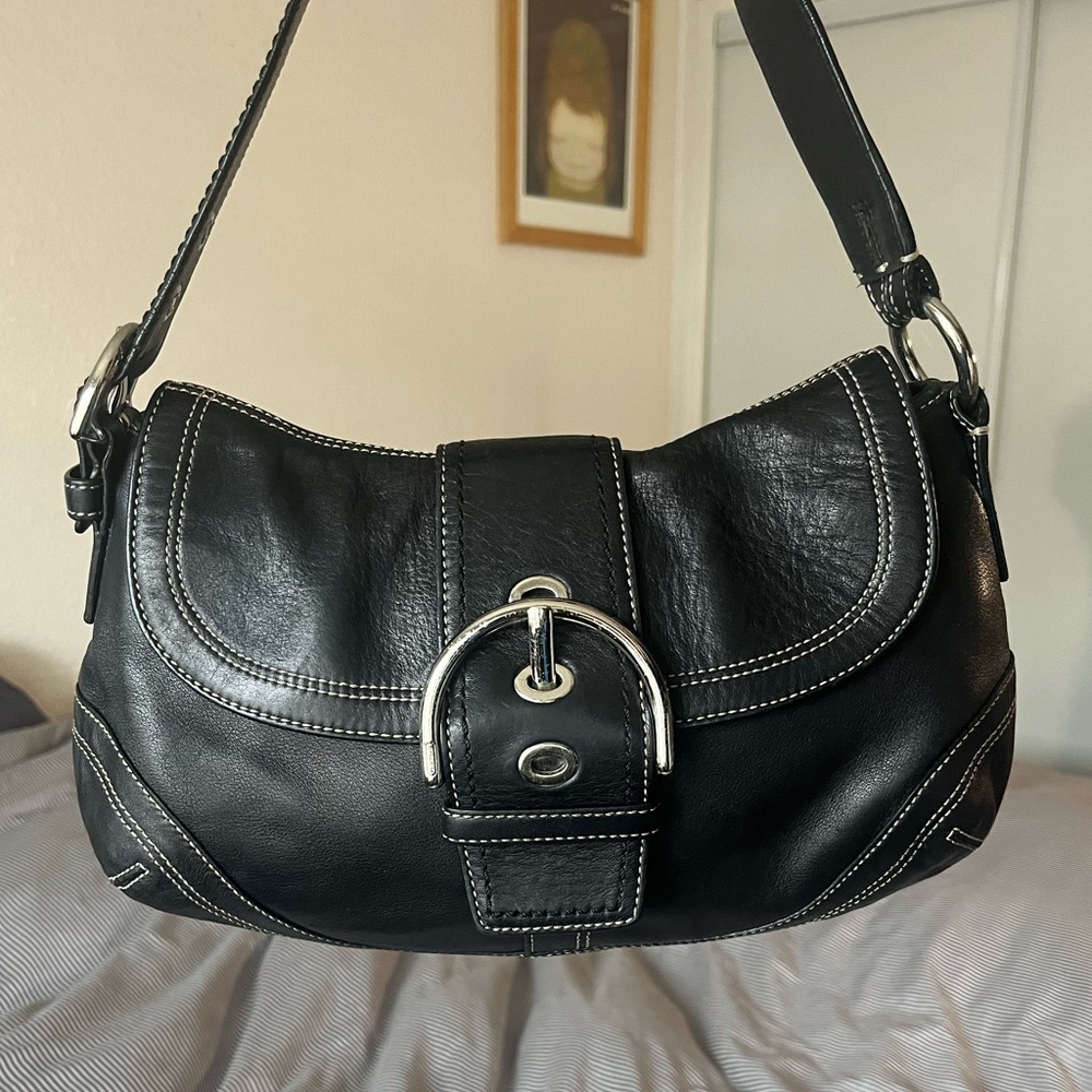 SOLD Coach Soho Shoulder Bag Black Leather Early 2000s y2k